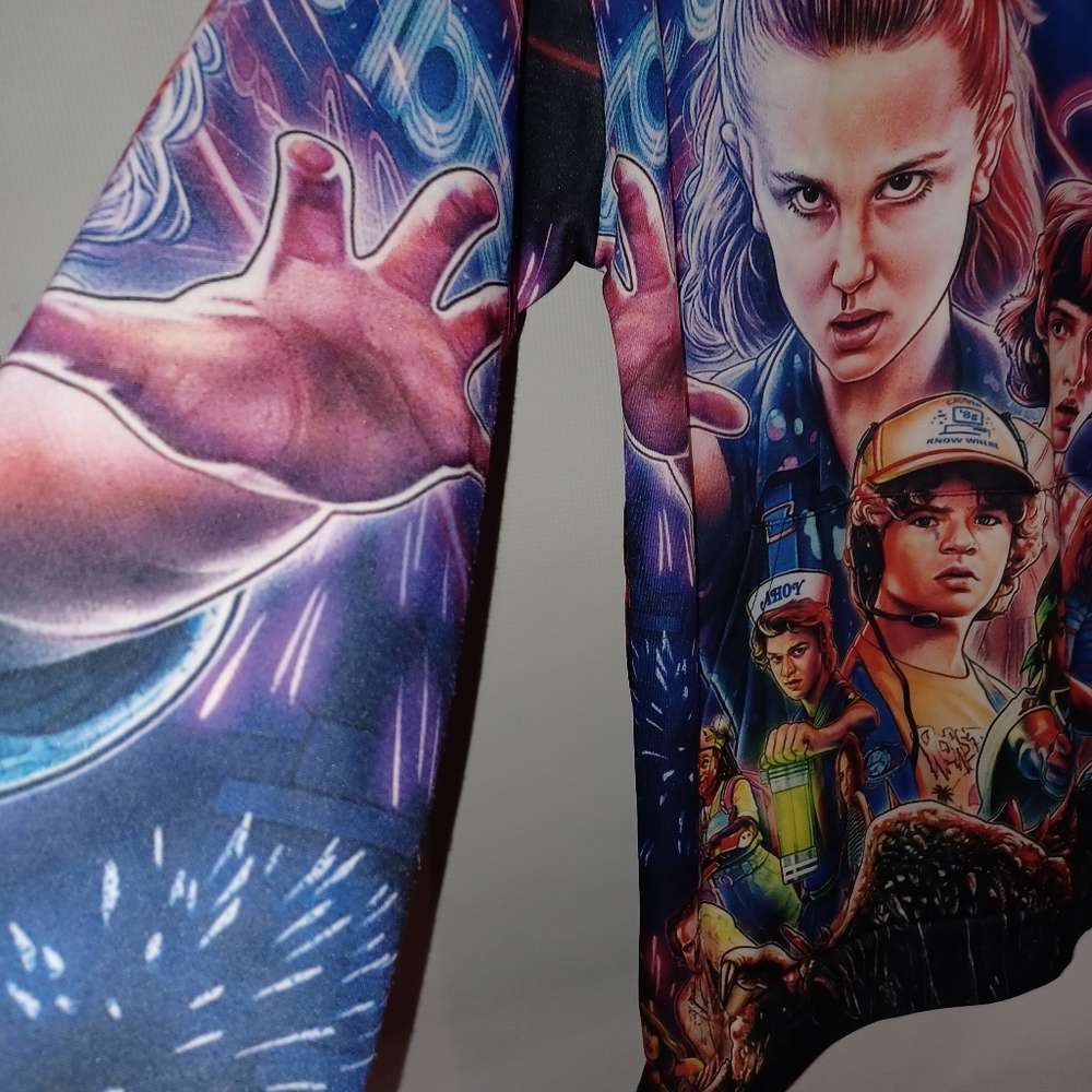 Stranger Things 3 Colorful Graphic Hoodie Great Graphics All Over Awesome - Picture 4 of 12